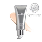 Medik8 Crystal Retinal 3 Night Serum 30ml silver tube with cream texture swatch, patented technology badge and dermatologist recommended label.
